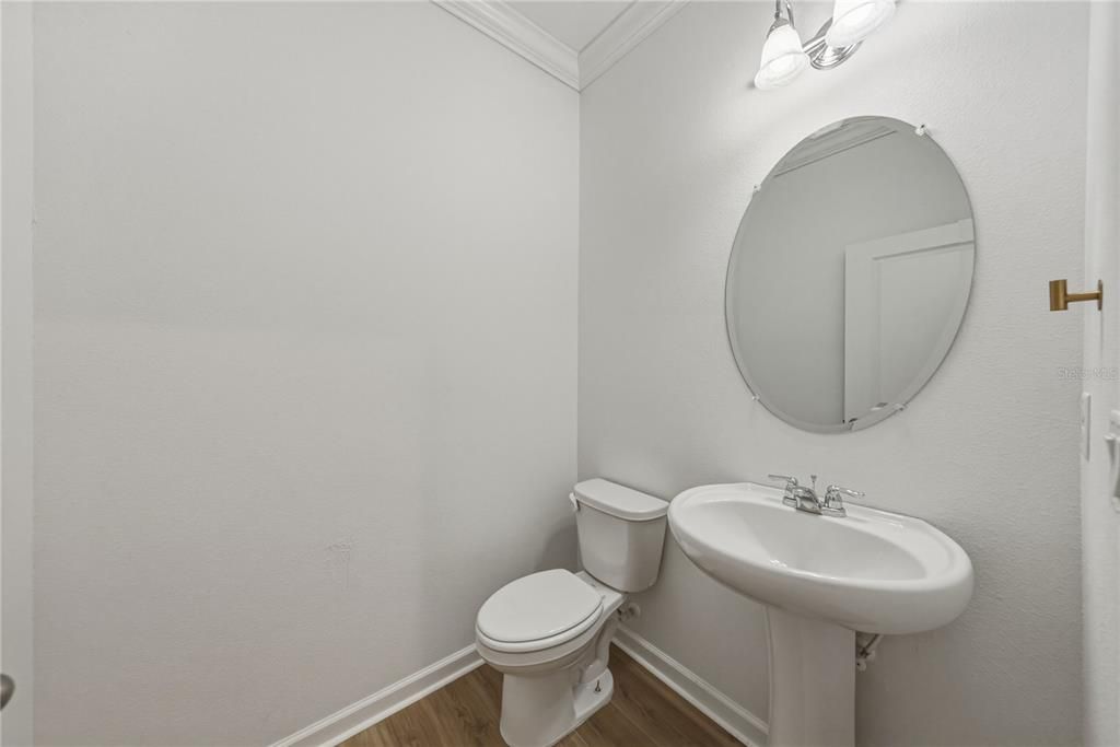 На продажу: $365,000 (4 спален, 2 ванн, 2401 Квадратных фут)