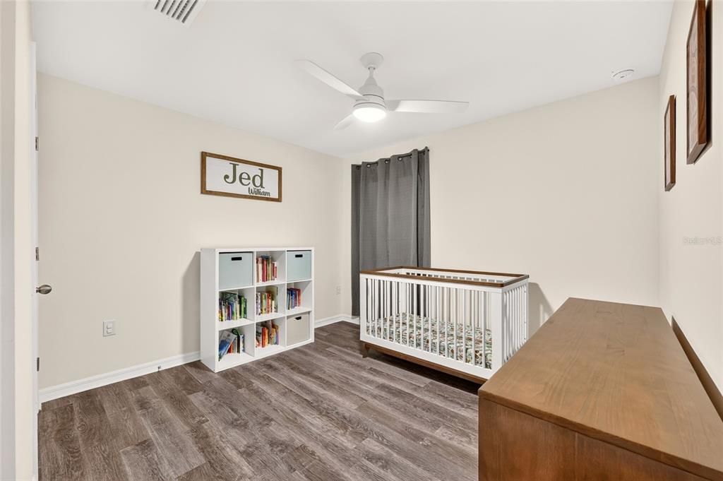 For Sale: $319,900 (4 beds, 2 baths, 1827 Square Feet)