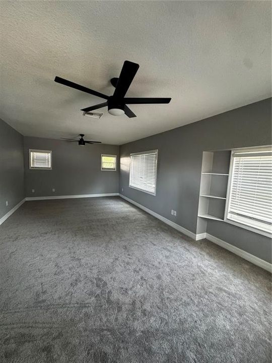 For Rent: $1,850 (2 beds, 2 baths, 1410 Square Feet)