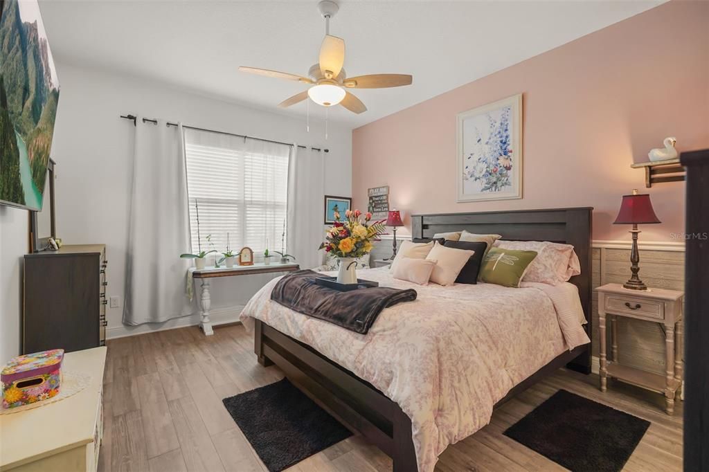 En Venta: $345,000 (2 camas, 2 baños, 1437 Pies cuadrados)