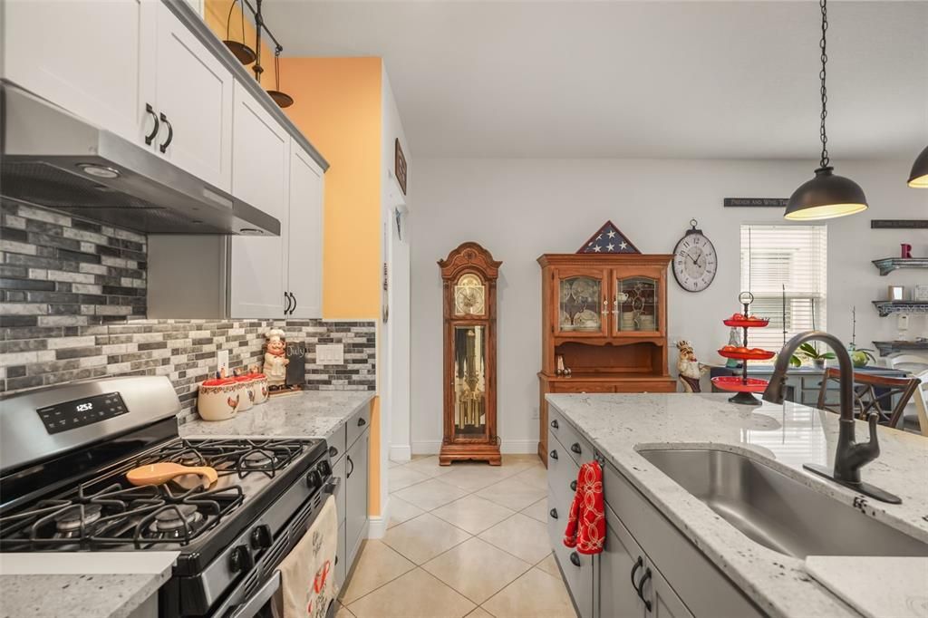 En Venta: $345,000 (2 camas, 2 baños, 1437 Pies cuadrados)