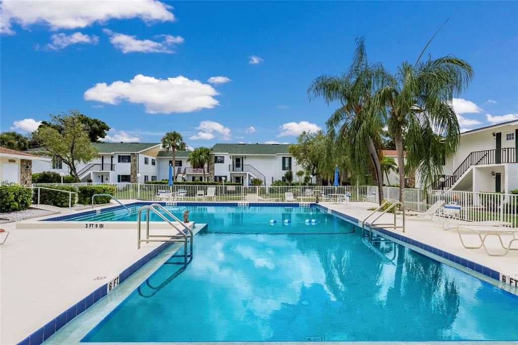For Sale: $185,000 (2 beds, 2 baths, 1280 Square Feet)