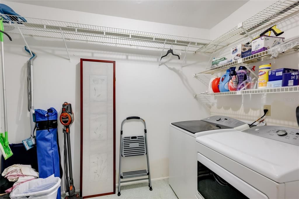 For Sale: $185,000 (2 beds, 2 baths, 1280 Square Feet)