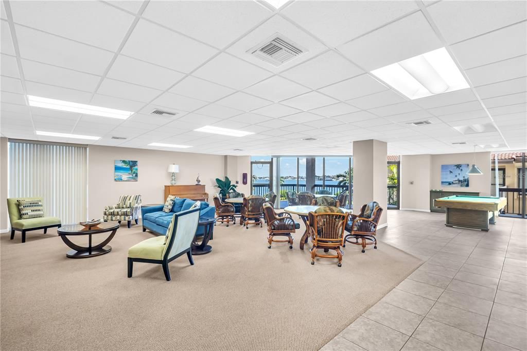 For Rent: $1,750 (1 beds, 1 baths, 780 Square Feet)