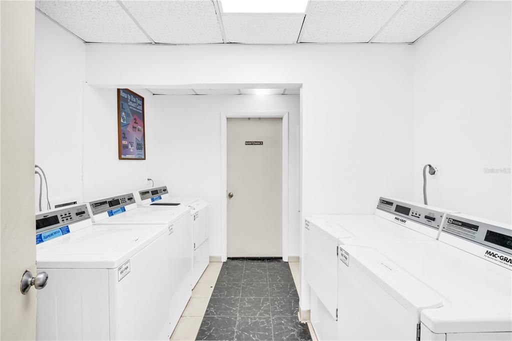For Rent: $1,750 (1 beds, 1 baths, 780 Square Feet)