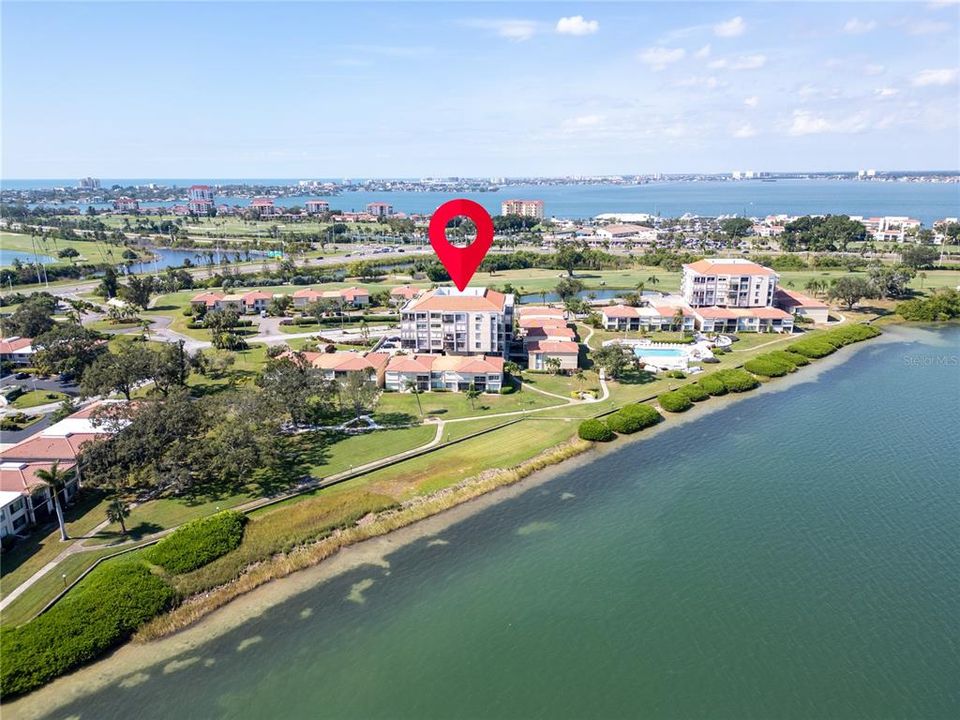 For Rent: $1,750 (1 beds, 1 baths, 780 Square Feet)
