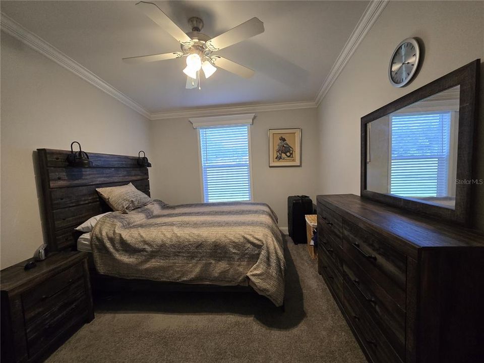 For Sale: $325,000 (3 beds, 2 baths, 1920 Square Feet)
