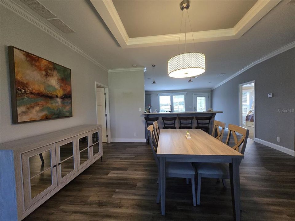 For Sale: $325,000 (3 beds, 2 baths, 1920 Square Feet)
