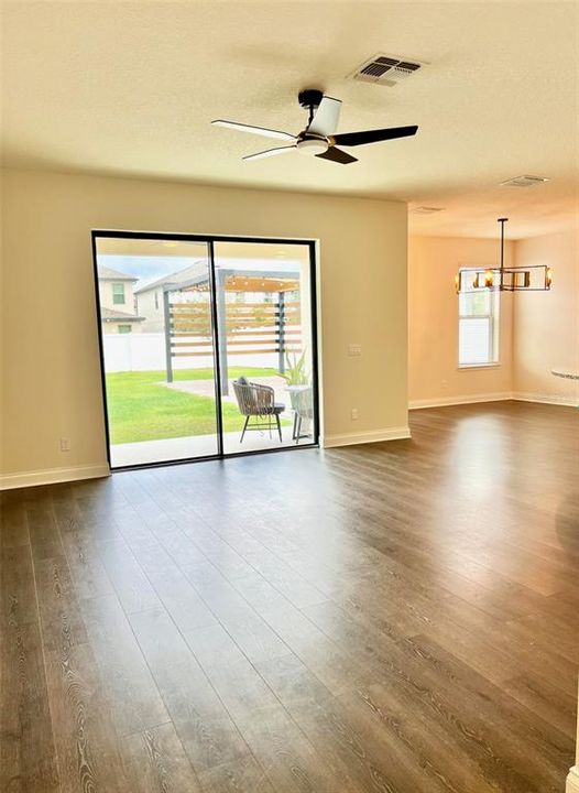 For Rent: $3,450 (4 beds, 2 baths, 2368 Square Feet)