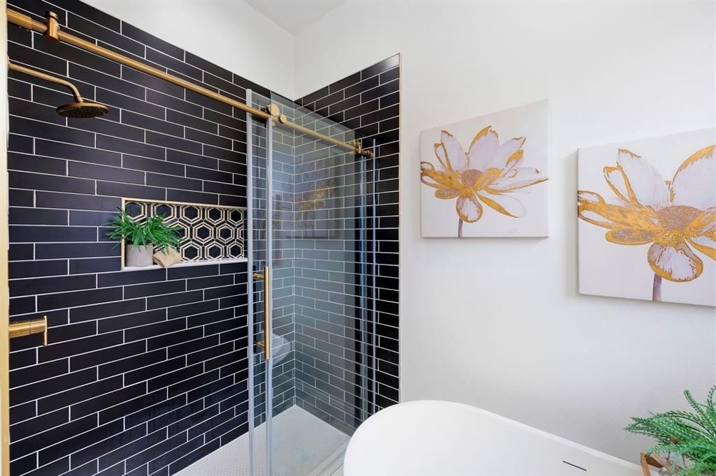 For Sale: $650,000 (4 beds, 2 baths, 2063 Square Feet)