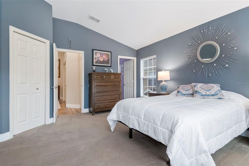 For Sale: $324,900 (3 beds, 2 baths, 1692 Square Feet)