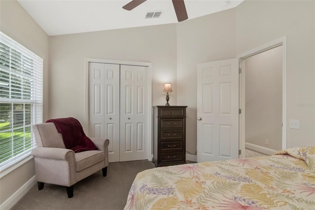 For Sale: $324,900 (3 beds, 2 baths, 1692 Square Feet)
