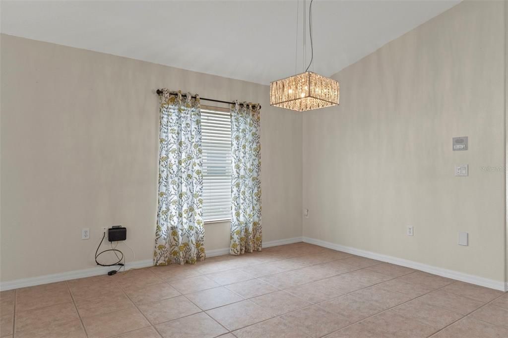 En Venta: $298,998 (3 camas, 2 baños, 1970 Pies cuadrados)