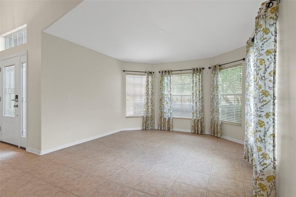 En Venta: $298,998 (3 camas, 2 baños, 1970 Pies cuadrados)