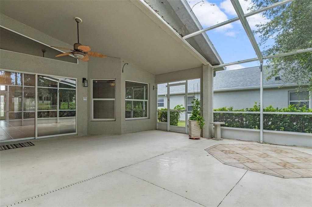 En Venta: $298,998 (3 camas, 2 baños, 1970 Pies cuadrados)