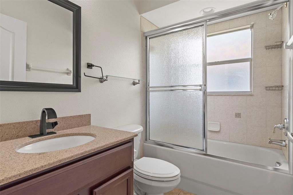 En Venta: $298,998 (3 camas, 2 baños, 1970 Pies cuadrados)