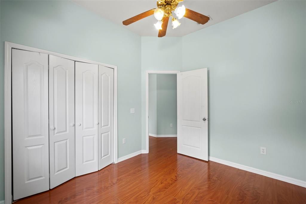For Sale: $320,900 (3 beds, 2 baths, 1611 Square Feet)
