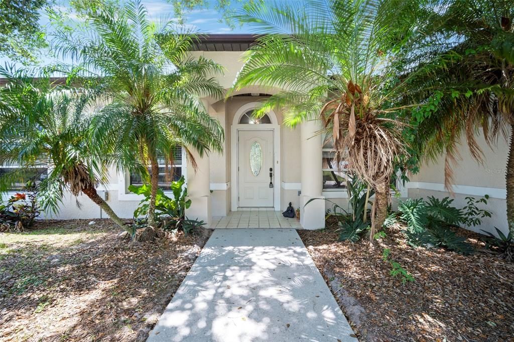 For Sale: $320,900 (3 beds, 2 baths, 1611 Square Feet)