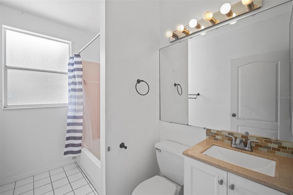 For Sale: $320,900 (3 beds, 2 baths, 1611 Square Feet)