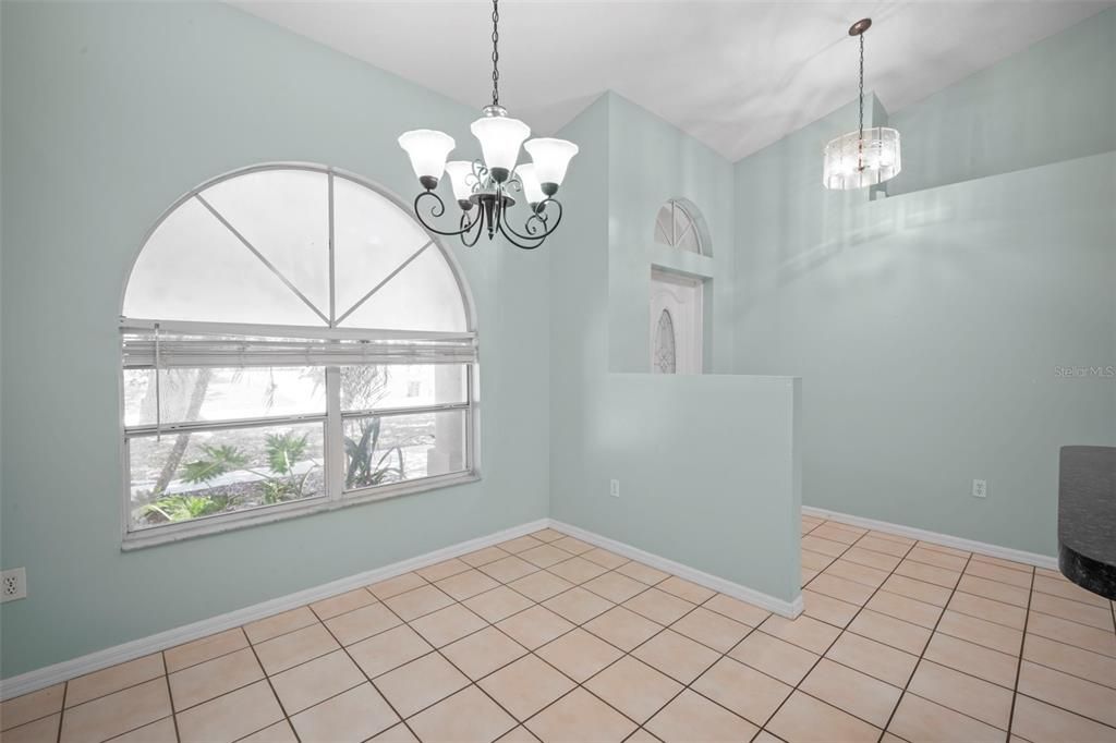 For Sale: $320,900 (3 beds, 2 baths, 1611 Square Feet)