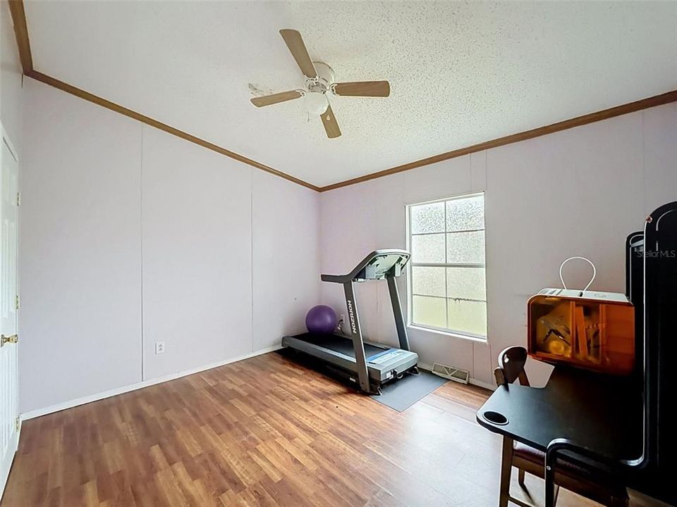 For Sale: $249,900 (4 beds, 2 baths, 2128 Square Feet)