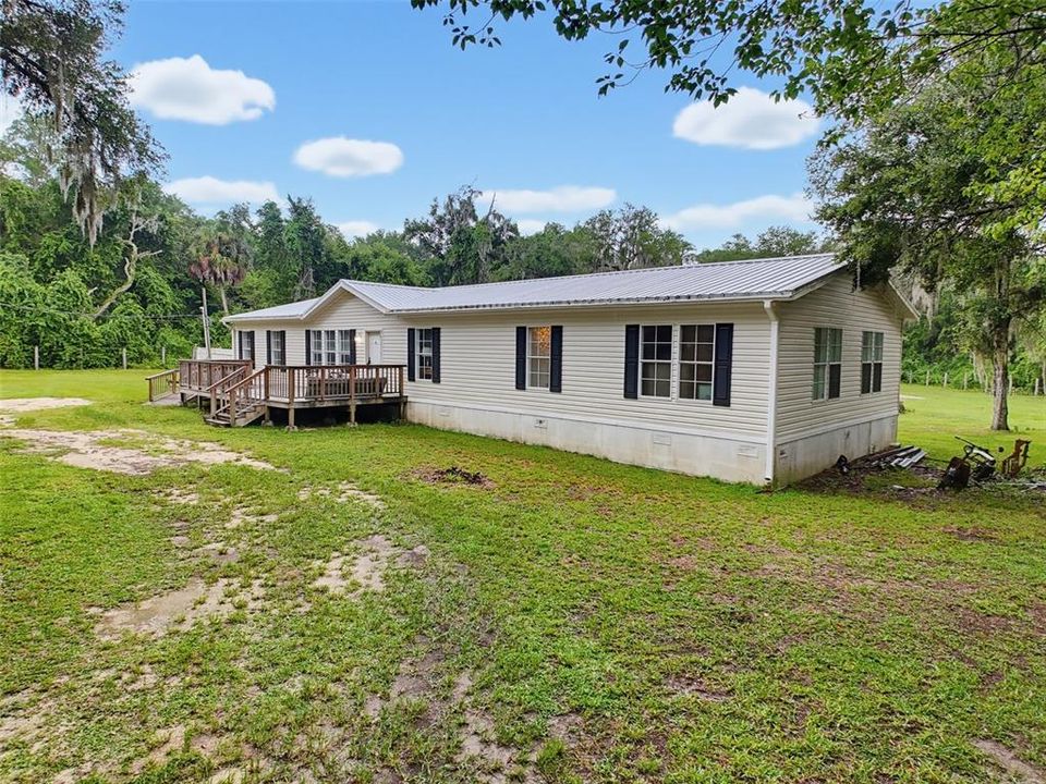 For Sale: $249,900 (4 beds, 2 baths, 2128 Square Feet)