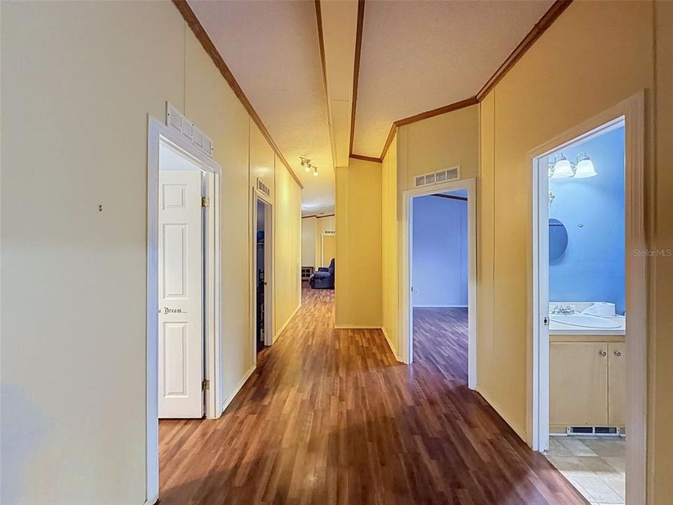 For Sale: $249,900 (4 beds, 2 baths, 2128 Square Feet)