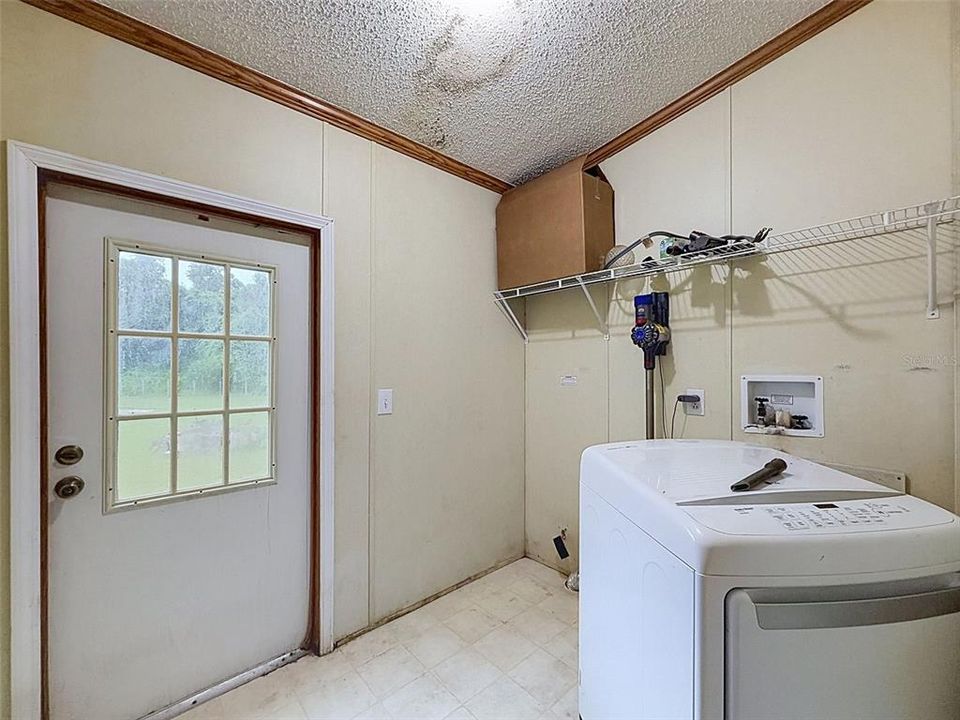 For Sale: $249,900 (4 beds, 2 baths, 2128 Square Feet)
