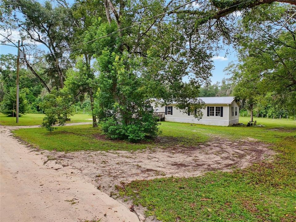 For Sale: $249,900 (4 beds, 2 baths, 2128 Square Feet)