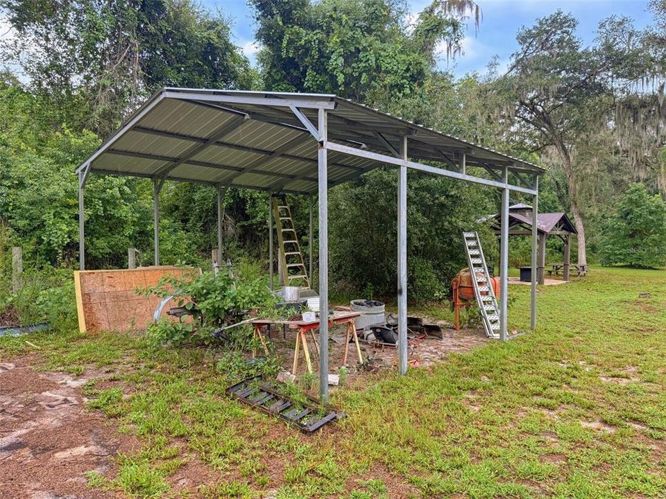 For Sale: $249,900 (4 beds, 2 baths, 2128 Square Feet)