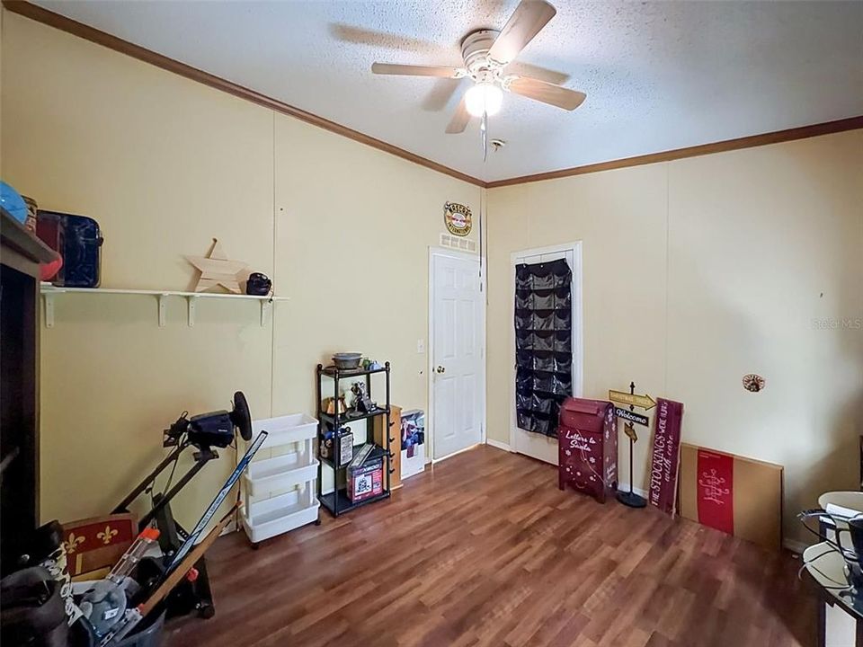 For Sale: $249,900 (4 beds, 2 baths, 2128 Square Feet)