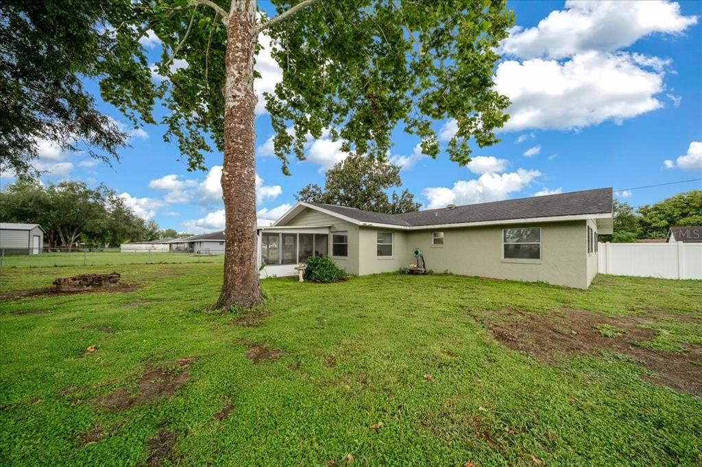 For Sale: $264,900 (3 beds, 2 baths, 1602 Square Feet)