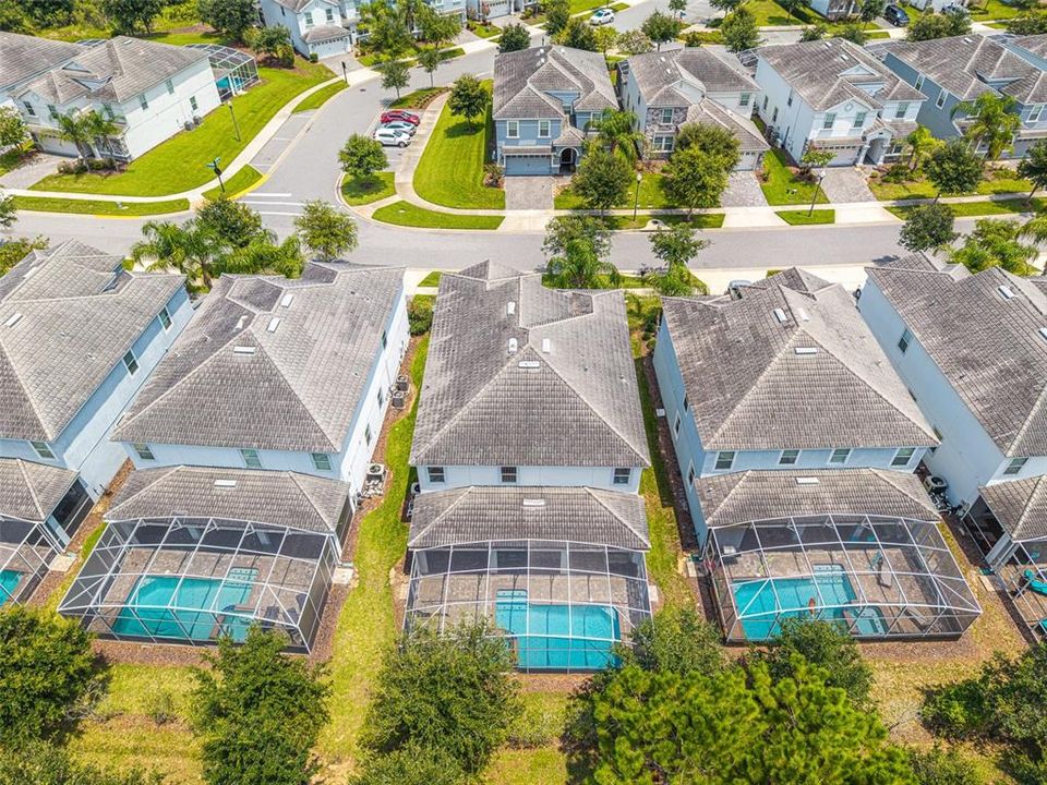 For Sale: $699,000 (9 beds, 5 baths, 3909 Square Feet)