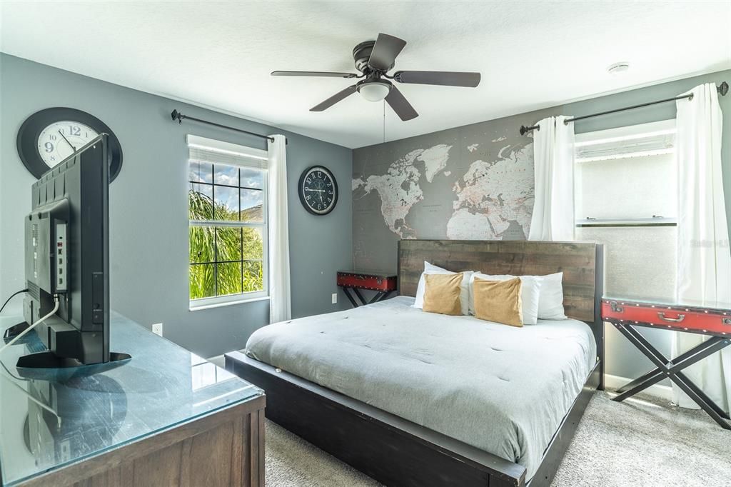 For Sale: $699,000 (9 beds, 5 baths, 3909 Square Feet)