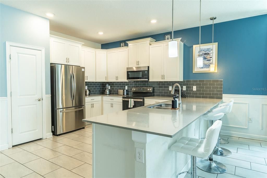 For Sale: $699,000 (9 beds, 5 baths, 3909 Square Feet)