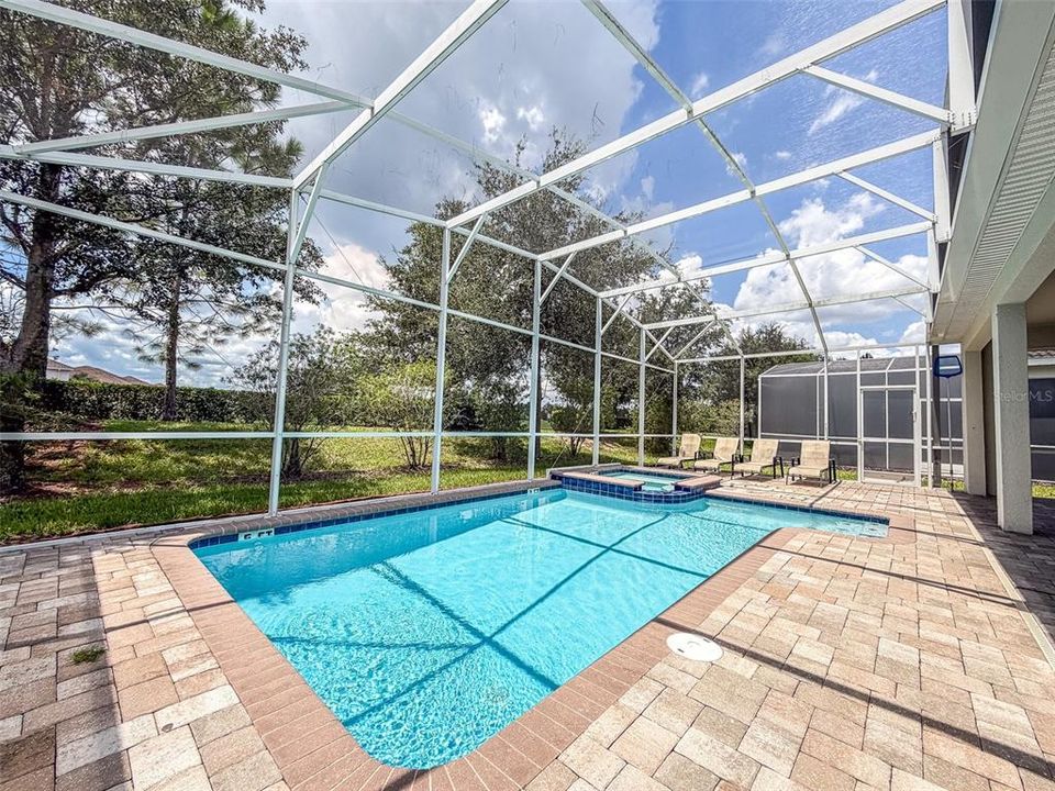 For Sale: $699,000 (9 beds, 5 baths, 3909 Square Feet)
