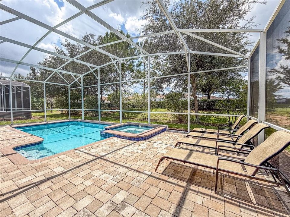 For Sale: $699,000 (9 beds, 5 baths, 3909 Square Feet)