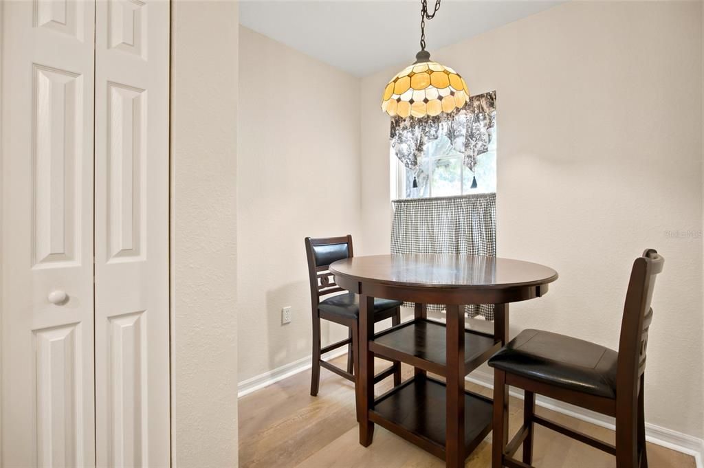 For Sale: $259,900 (3 beds, 2 baths, 1516 Square Feet)
