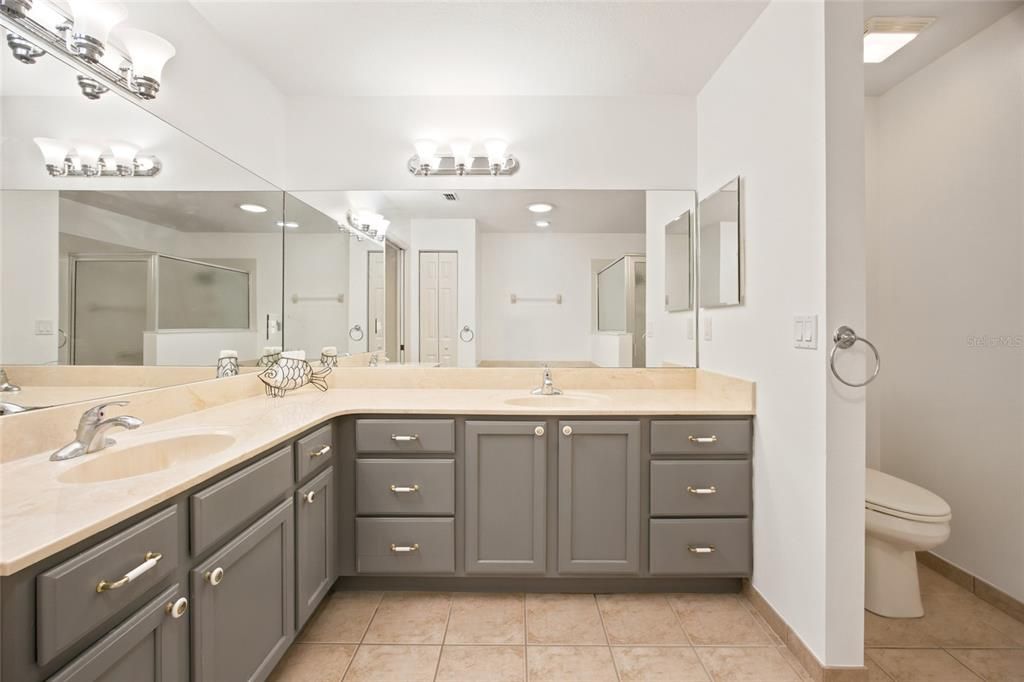 For Sale: $259,900 (3 beds, 2 baths, 1516 Square Feet)