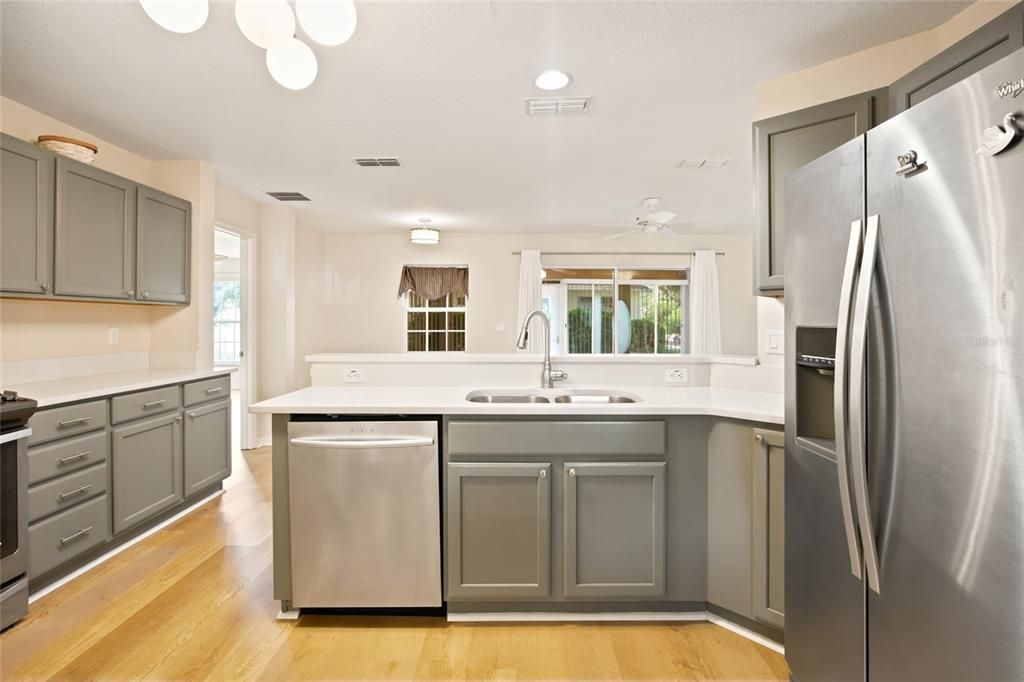 For Sale: $259,900 (3 beds, 2 baths, 1516 Square Feet)