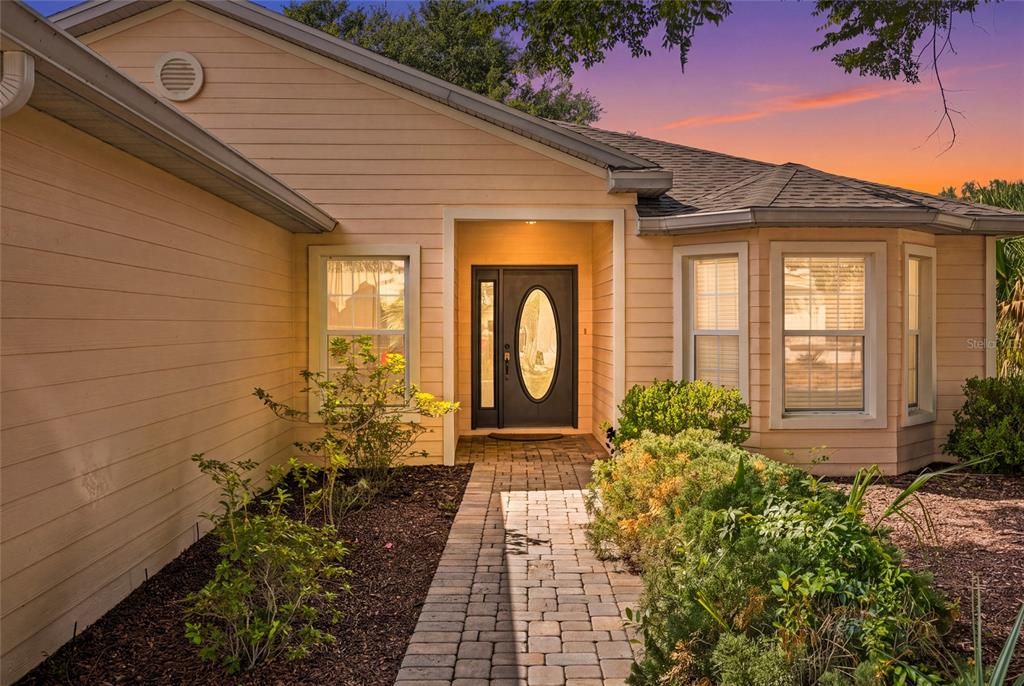 For Sale: $259,900 (3 beds, 2 baths, 1516 Square Feet)