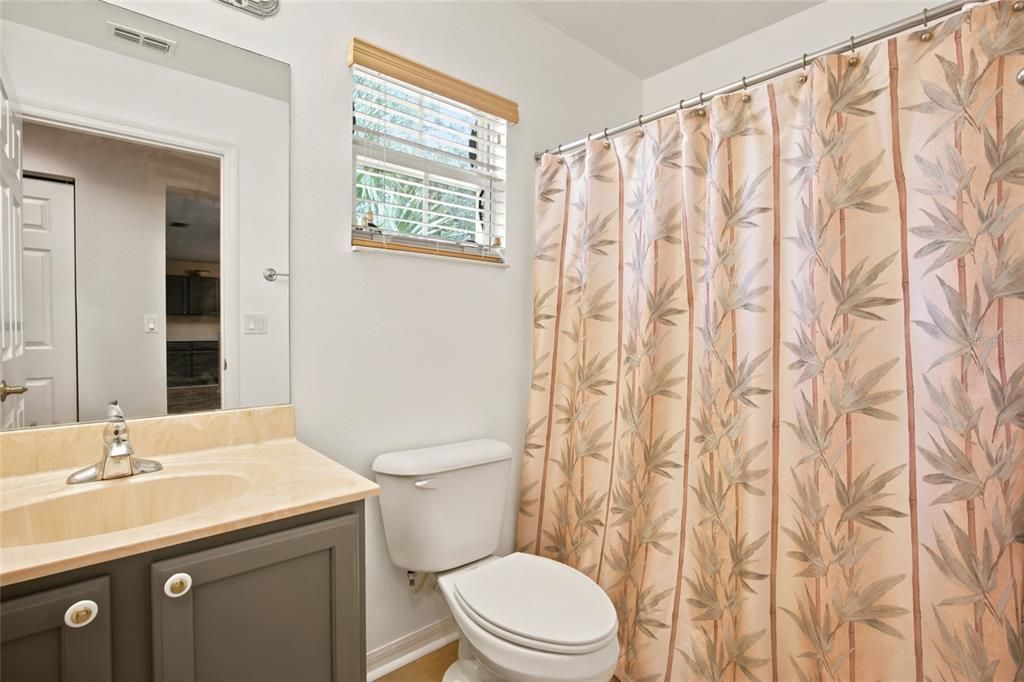 For Sale: $259,900 (3 beds, 2 baths, 1516 Square Feet)