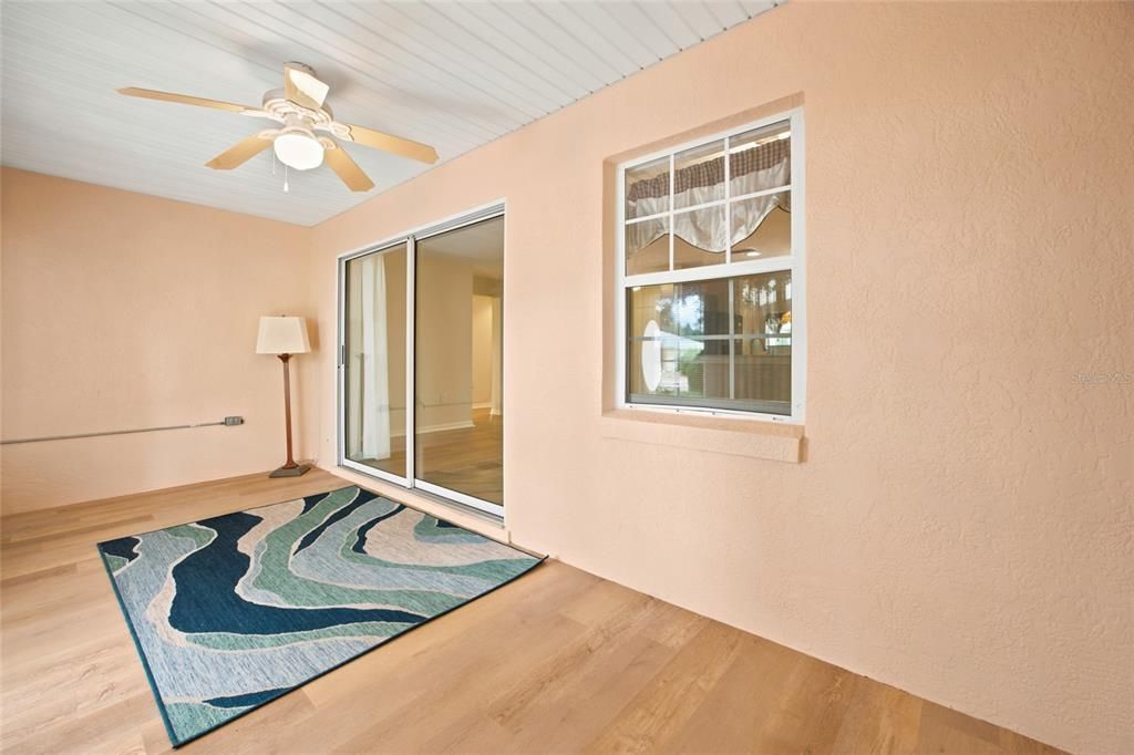 For Sale: $259,900 (3 beds, 2 baths, 1516 Square Feet)