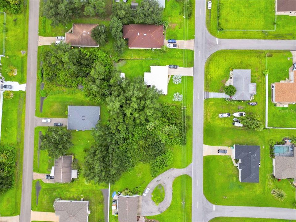 Под контрактом: $22,000 (0.23 acres)