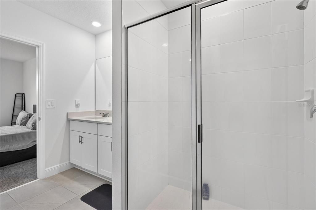 For Sale: $349,995 (3 beds, 2 baths, 1483 Square Feet)