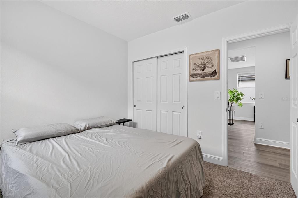 For Sale: $349,995 (3 beds, 2 baths, 1483 Square Feet)