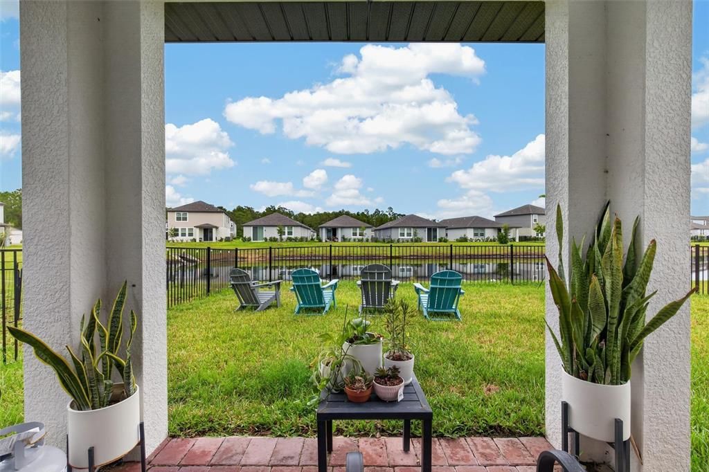 For Sale: $349,995 (3 beds, 2 baths, 1483 Square Feet)