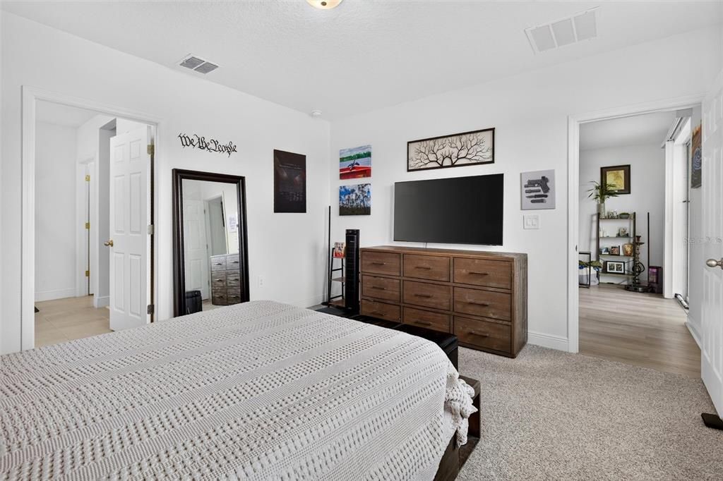 For Sale: $349,995 (3 beds, 2 baths, 1483 Square Feet)
