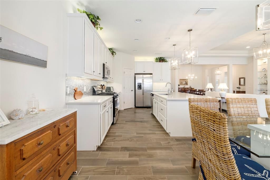 For Sale: $700,000 (3 beds, 2 baths, 2434 Square Feet)