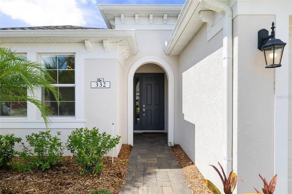 For Sale: $700,000 (3 beds, 2 baths, 2434 Square Feet)